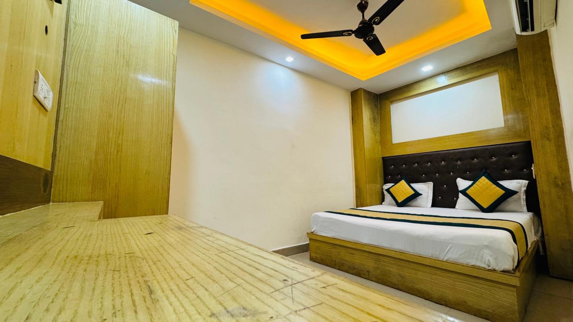 Cottage Lord Krishna Walking Distance From New Delhi Railway Station Nova Deli Exterior foto