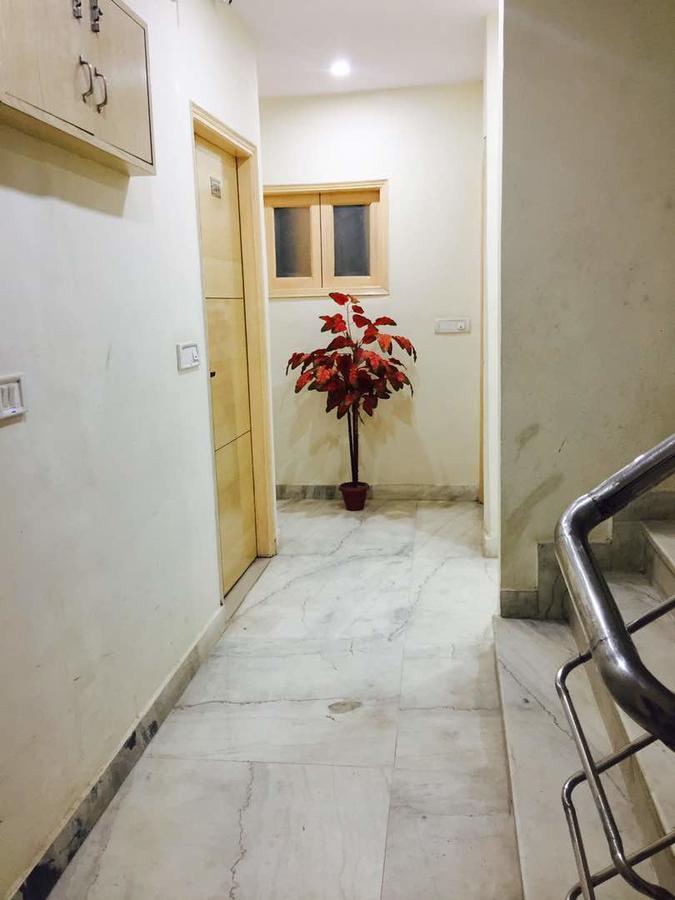 Cottage Lord Krishna Walking Distance From New Delhi Railway Station Nova Deli Exterior foto
